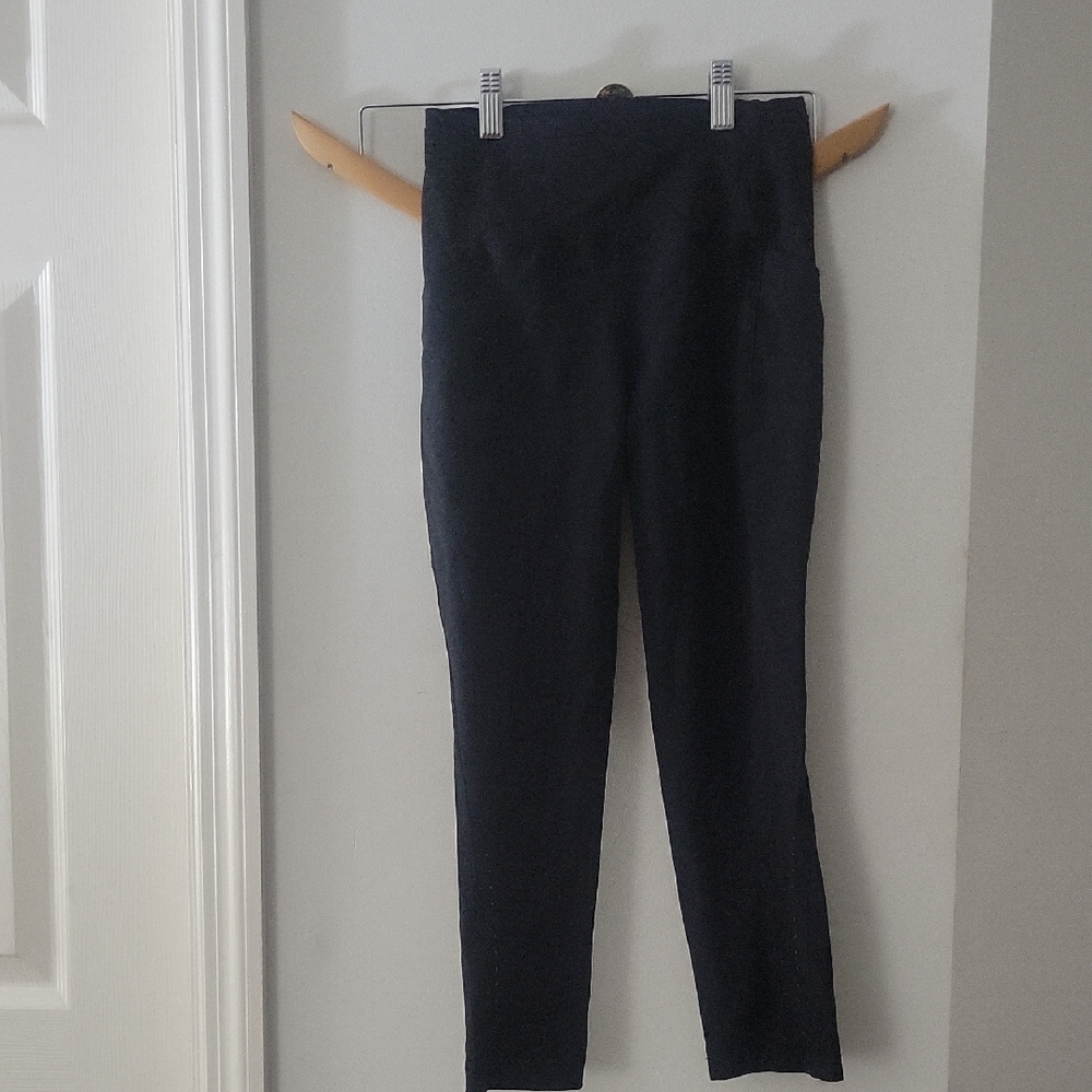 Lululemon Black Capri Leggings With Reflective Dots Size 2